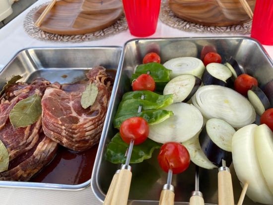 サンセットクルーズ 沖縄の海で音楽を聴きながらクルージング！オプションで夕焼けを見ながら船上BBQも＜約2時間30分／送迎あり／宜野湾市＞