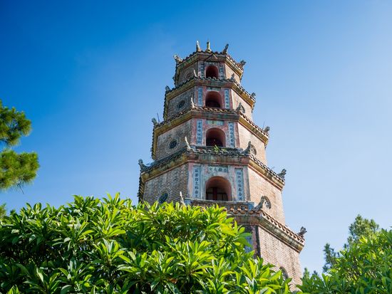Vietnam_Hue_Thien Mu Temple_Pagoda_shutterstock_595982096