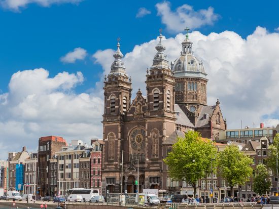 フォトグラファーと歩くアムステルダム半日ツアー　歴史探訪へご案内　写真撮影サービス付き＜約4時間／午後／日本語／アムステルダム発＞