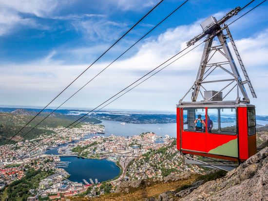 Ulriken-cable-railway-AdobeStock_190206753