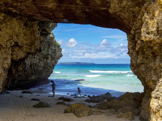 レンタカー予約サービス Sクラス 免責補償料込み＜1日～／空港送迎無料／全車カーナビ・ETC・バックカメラ付／宮古島＞