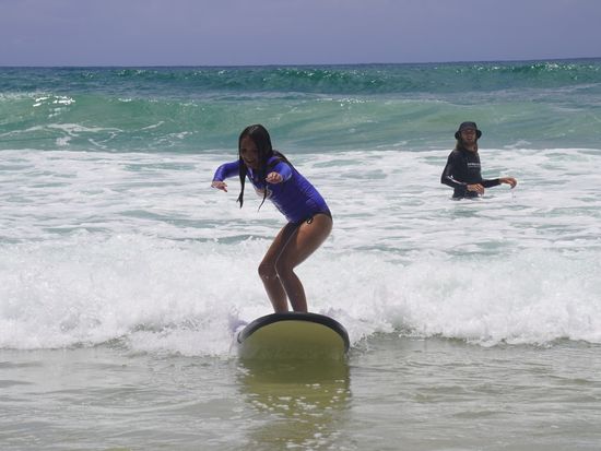 サーフィン体験レッスン★初心者におすすめ！ブロードビーチでスキルを学ぶ＜約1～2時間／英語インストラクター＞の写真5