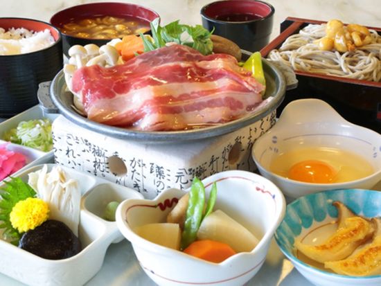 東京発日帰りバスツアー　群馬で旬のフルーツ狩り＆季節の絶景スポット巡り！ランチ付きで自然を満喫＜英語・中国語ガイド＞