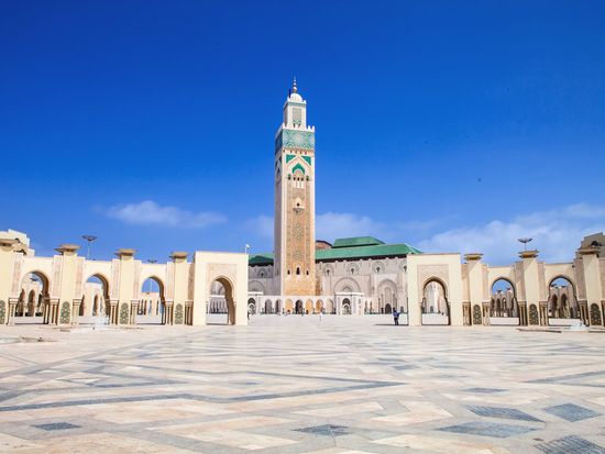 Morocco_Casablanca_mosque Hassan second_shutterstock_266629814