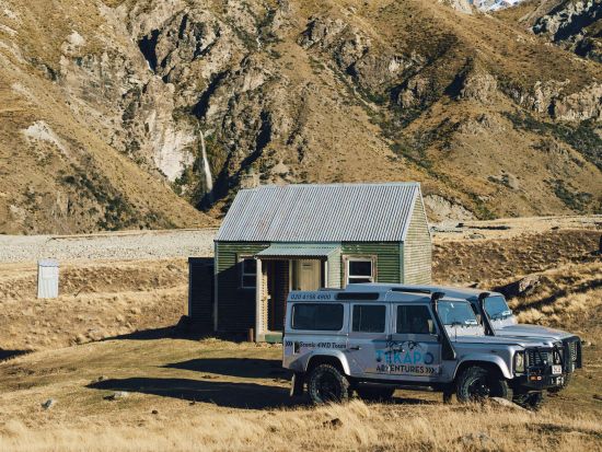 キャスバレー4WD半日ツアー　マッケンジーカントリーの高原地帯にある美しい渓谷や高山の湖を4WDで探索 ＜英語ドライバーガイド／テカポ発＞