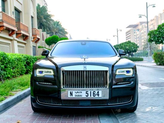 ドバイで味わう至高のラグジュアリーステイ2泊3日！憧れの7つ星ホテル＋ロールスロイス＋ヘリ遊覧＋極上スパ体験＜日本語ガイド＞