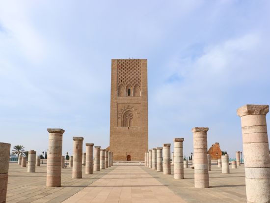 【都市間送迎】カサブランカ⇔ラバト市内　貸切専用車で快適移動！＜1～5名／英語ドライバー＞*1台あたり料金