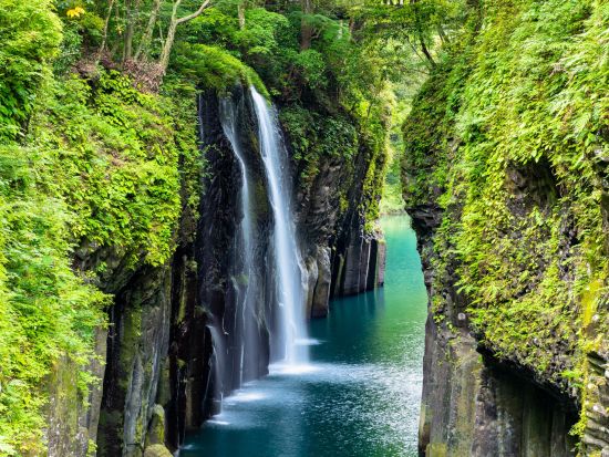 福岡発高千穂日帰りバスツアー　限定ギフト体験!　上色見熊野座神社＋天岩戸神社＋高千穂峡　神話の秘密を探る旅　＜博多発着＞