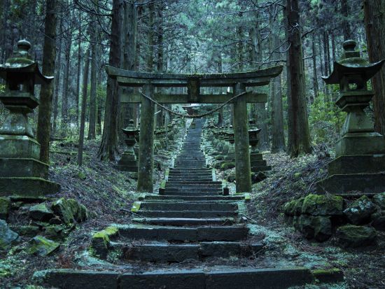 福岡発高千穂日帰りバスツアー　限定ギフト体験!　上色見熊野座神社＋天岩戸神社＋高千穂峡　神話の秘密を探る旅　＜博多発着＞
