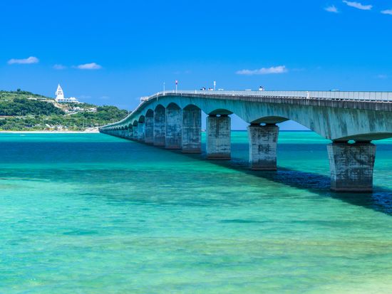 Okinawa_Kouri_bridge_古宇利大橋_pixta_33779578_M