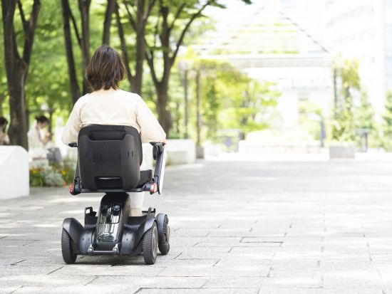 電動車いす貸出サービス　近距離モビリティ「WHILL（ウィル）」C2型またはF型　　新しい移動手段で快適な移動をサポート！＜1～7日間＞