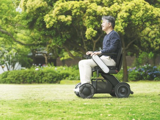 電動車いす貸出サービス　近距離モビリティ「WHILL（ウィル）」C2型またはF型　　新しい移動手段で快適な移動をサポート！＜1～7日間＞