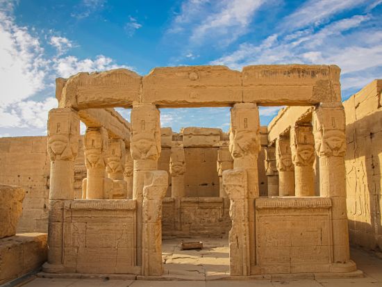 アビドス＆デンデラ日帰り観光 セティ1世葬祭殿＋ハトホル神殿を訪問＜英語／ルクソール発＞