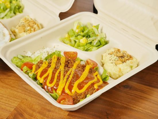 フードチケット  選べるBOX！てりやきチキン・ロコモコ・タコライス ～島唯一のテラスBarでゆっくりとお食事を満喫～＜与那国島Cafe&Barむんぶてらす＞