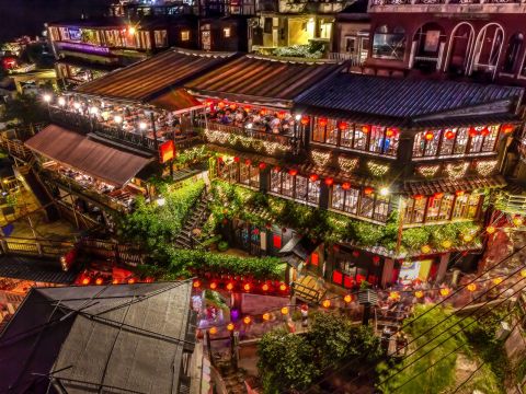 台北 半日観光ツアー　忠烈祠＆国立故宮博物院＆九份 ＜日本語ガイド＞