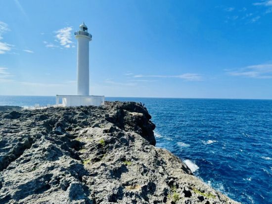 【中国語ガイドがご案内！】沖縄中部バスツアー グルメ・観光・ショッピング 沖縄のイイところをギュッと凝縮！嬉しい贅沢ランチ付＜約10時間／那覇発＞