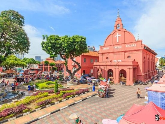 【到着日プラン】空港からそのままマレーシア観光ツアー　白のモスク＋マラッカ＋名物チキンライスボール＜送迎付き／昼食付き／日本語ガイド＞