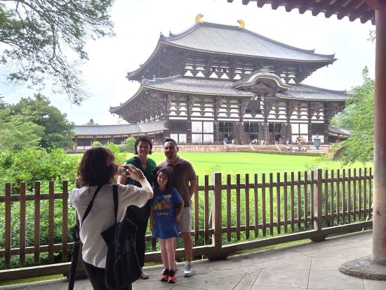 【多言語ツアー】パーフェクト奈良公園ツアー 東大寺＋春日大社＋若草山へご案内＜英語ガイド／午後／奈良＞