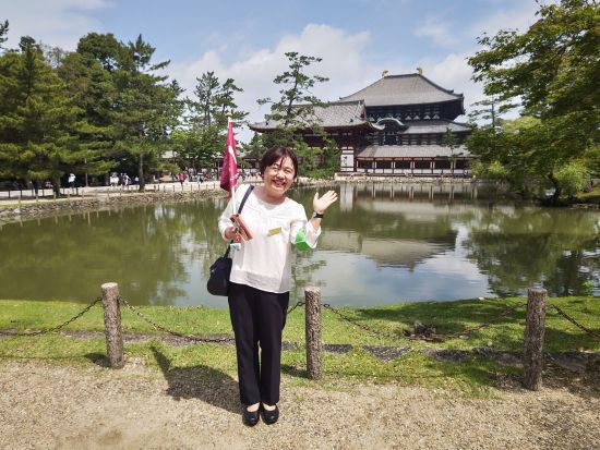 【多言語ツアー】パーフェクト奈良公園ツアー 東大寺＋春日大社＋若草山へご案内＜英語ガイド／午後／奈良＞