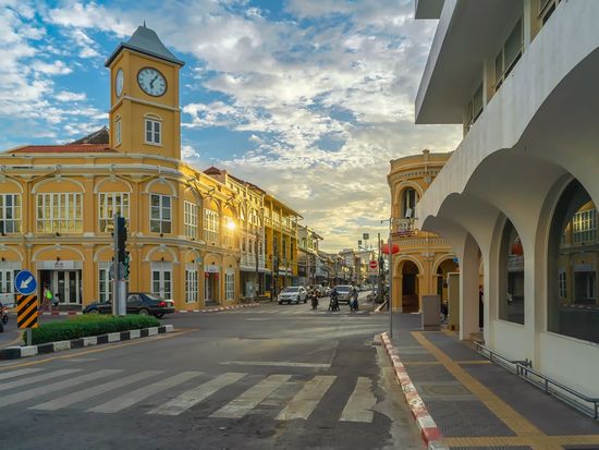 Thailand_Phuket_Old Town_shutterstock_1113518990 (1)