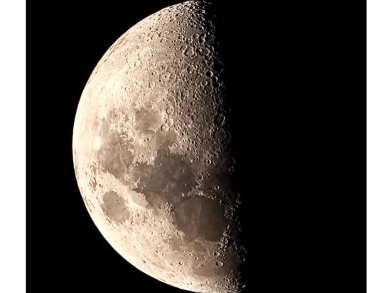 楽園の夜空観賞ツアー 南の島特有の南十字星や惑星を観察して楽しむ贅沢な時間＜1時間／宮古島＞