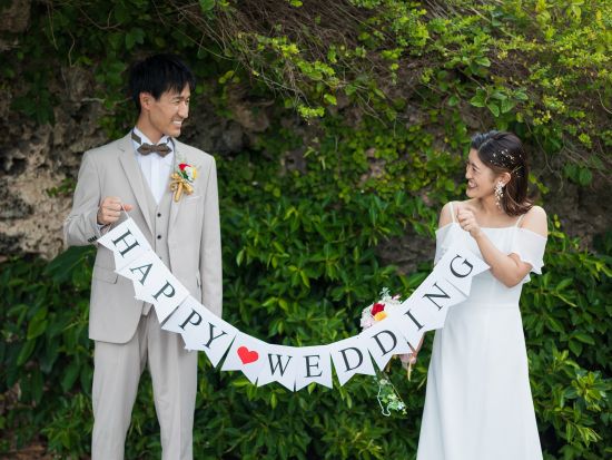 沖縄ウエディングフォトプラン 特別な瞬間を写真に残そう！綺麗な海や大自然など選べる4プランをご用意＜撮影データ・衣装・メイク・小物レンタル付／本島中部 北谷町＞