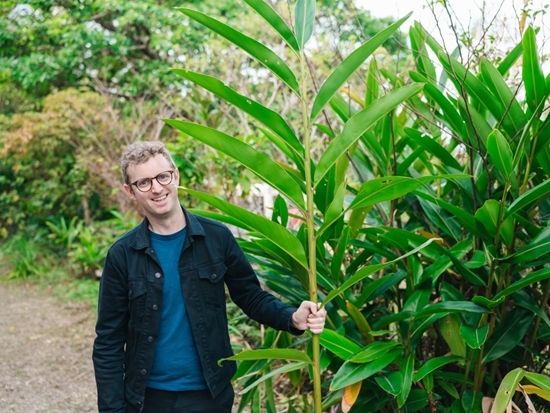 縄づくり体験 月桃から縄を作成 沖縄ならではのお土産を手作り 月桃の香りに包まれながら集中作業！＜1時間半／沖縄本島北部＞