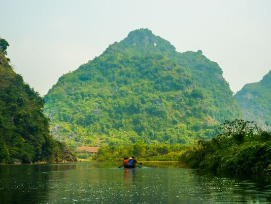朝ゆったり出発！世界遺産チャンアン＋古都ホアルー観光ツアー　人気店「ホームレストラン」夕食付プランあり＜日本語ガイド／昼食／トレインストリート解散可＞