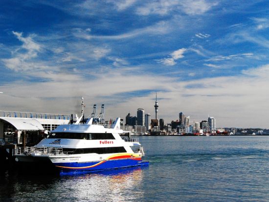 オークランド市内観光＆フェリーで渡るデボンポート＜フェリー乗船／日本語ガイド／オークランド発＞