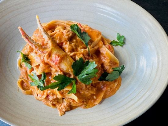 アペティート クラフトピザ&ワインバー　食事券＆事前予約　挙式やハネムーンの1.5次会のお食事会に！本格ナポリピザを味わう＜オハナ・ワイキキ・イースト内＞ 