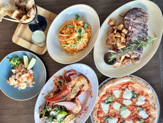 アペティート クラフトピザ&ワインバー　食事券＆事前予約　本格的なナポリピザとワインが楽しめる＜オハナ・ワイキキ・イースト内＞ 