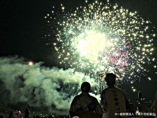 【8/13(木) 開催】福岡発着 第42回 関門海峡花火大会バスツアー ＜団体エリアにて鑑賞＞
