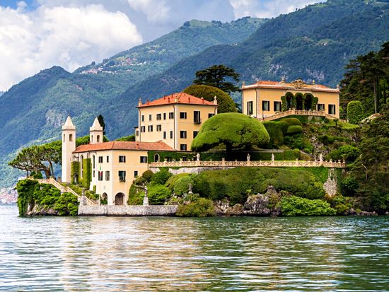 Villa Balbianello in Lenno_shutterstock_197561600