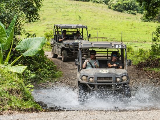 クアロア・ランチ　四輪バギー体験（2時間または3時間） 映画ロケ地と絶景の中を駆け抜ける爽快アクティビティ！1台最大6名まで乗車可能＜送迎付きプランあり＞