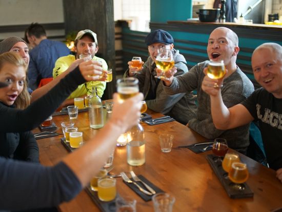 アイスランドのクラフトビールを飲み比べ！レイキャヴィークでバーめぐりツアー！＜英語ガイド＞