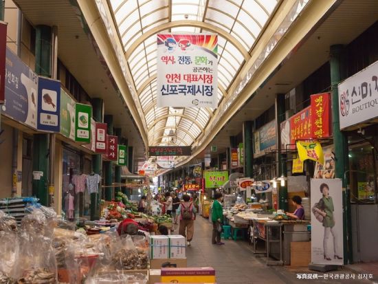 ソウル発！仁川グルメ巡りツアー 新浦市場+チャイナタウン+ヌードルプラットフォームなど ＜昼食・ご当地おやつ付／日本語ガイド＞