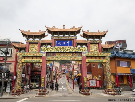 ソウル発！仁川グルメ巡りツアー 新浦市場+チャイナタウン+ヌードルプラットフォームなど ＜昼食・ご当地おやつ付／日本語ガイド＞