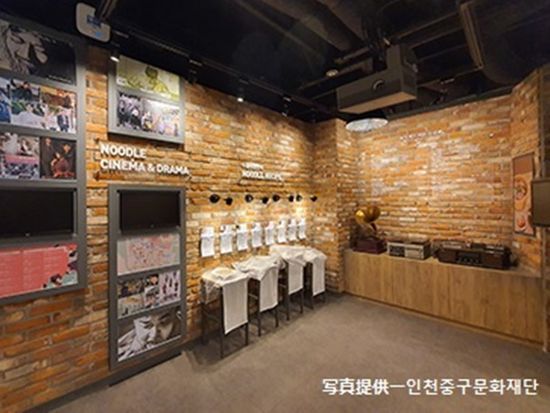 200012985_base_17133378380856