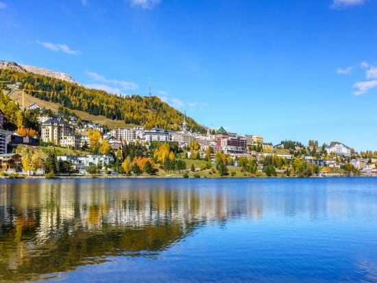 ベルニナ急行で行く！スイス日帰りツアー　鉄道やバスのチケットは全部お任せ！自由気ままに個人列車旅＜ミラノ発＞