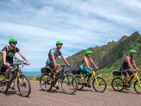 クアロア・ランチ　大自然を楽しむ電動アシスト付きマウンテンバイクツアー　選べる初心者または上級者レベル＜2～3時間／送迎付きプランあり＞
