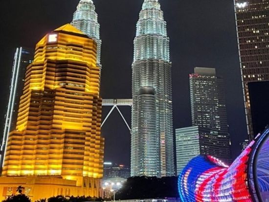 絶景ナイトツアー ブルーモスク＆国立モスク＆サロマブリッジ 夜景ベストスポット厳選！＜日本語ガイド／クアラルンプール発＞