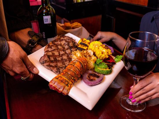 海賊船『キャプテン・フック』ディナークルーズ 本場カリブの海賊に会いに行こう！＜飲み放題／カンクン発＞