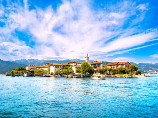 マッジョーレ湖1日観光ツアー　ベッラ島＆ペスカトーリ島に上陸　庭園の美しいボッロメオ宮殿も訪問　ボートクルーズ付き＜3～11月／英語／ミラノ発＞