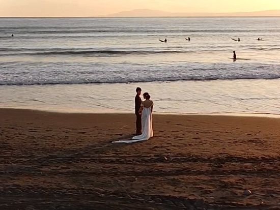 湘南ドローン空撮　サーフィンやウェディングなど大切な思い出を空から映そう！＜30～90分／鵠沼・鎌倉海岸周辺＞