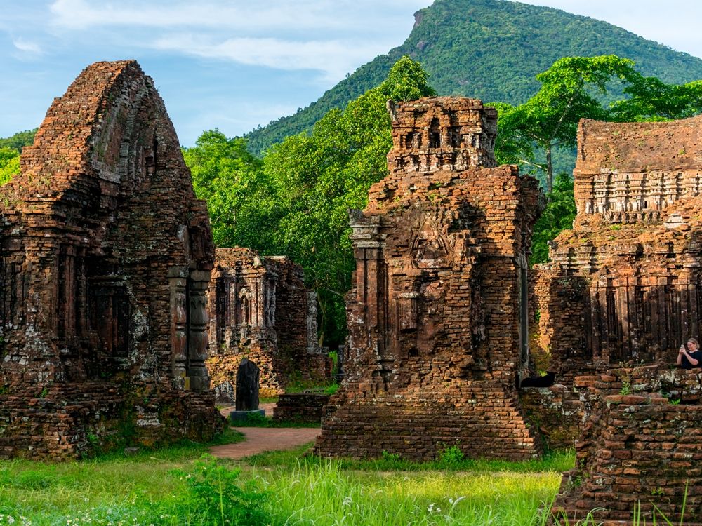 ミーソン遺跡 遺跡好きの聖地！今なお発掘が続く古代チャンパ王国の謎