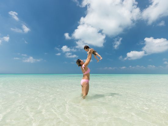 観光フォト ショートプラン 宮古島屈指の最高のロケーションで思い出を！＜30分／40カット／宮古島＞