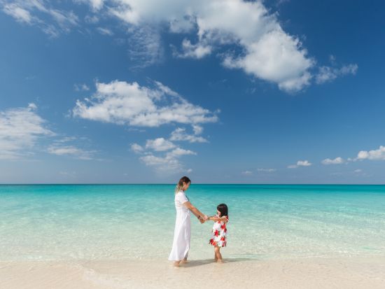 観光フォト ショートプラン 宮古島屈指の最高のロケーションで思い出を！＜30分／40カット／宮古島＞