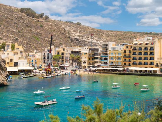 トゥクトゥクで行くゴゾ島1日観光ツアー 軽食ランチ付き＜英語ドライバーガイド／マルタ島発着＞