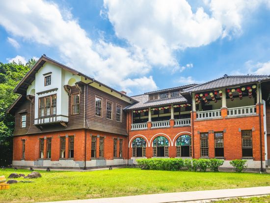 Beitou Hot Spring Museum_北投温泉博物館_pixta_55170424_M