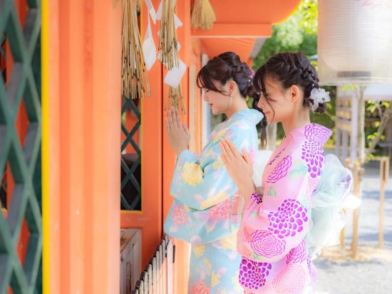 カメラマン同行撮影プラン 平等院や宇治散策での特別な瞬間をプロのカメラマンが撮影＜1時間／JR宇治駅徒歩1分＞